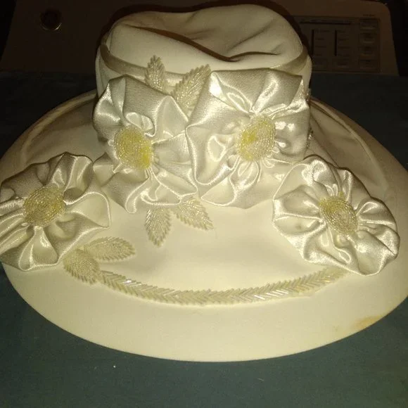 Miss Divine Hat - Vintage Ms Divine Hat, Vintage, Yellow, Flowers - Etsy main image 3